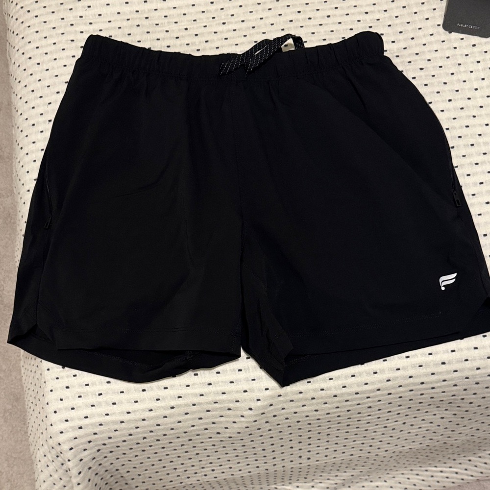 Fabletics the one 5” shorts black lined